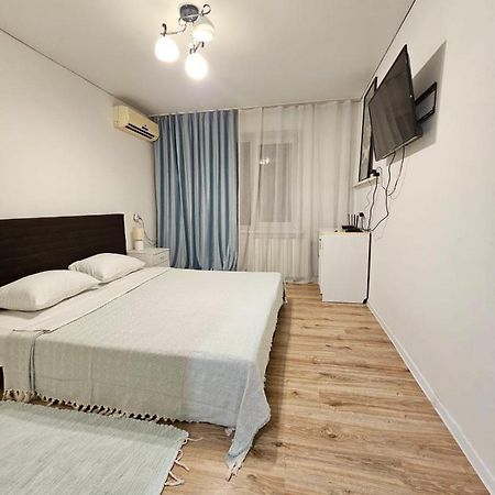Apartment On Constantin Negruzzi Kisinyov Kültér fotó